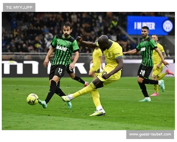 皮纳蒙蒂劳里恩特双响萨索洛客场取胜