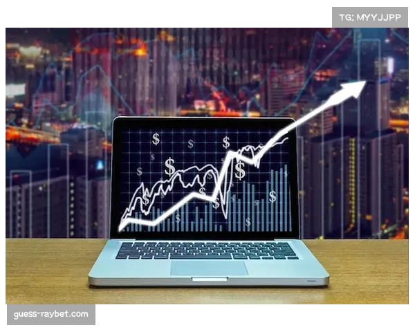 述评:关键判罚语音公布成常态,但公众对VAR操作室工作流程的疑问未减